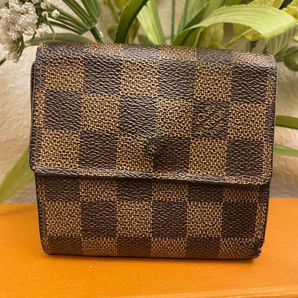 Louis Vuitton, compact wallet - Picture 2 of 12